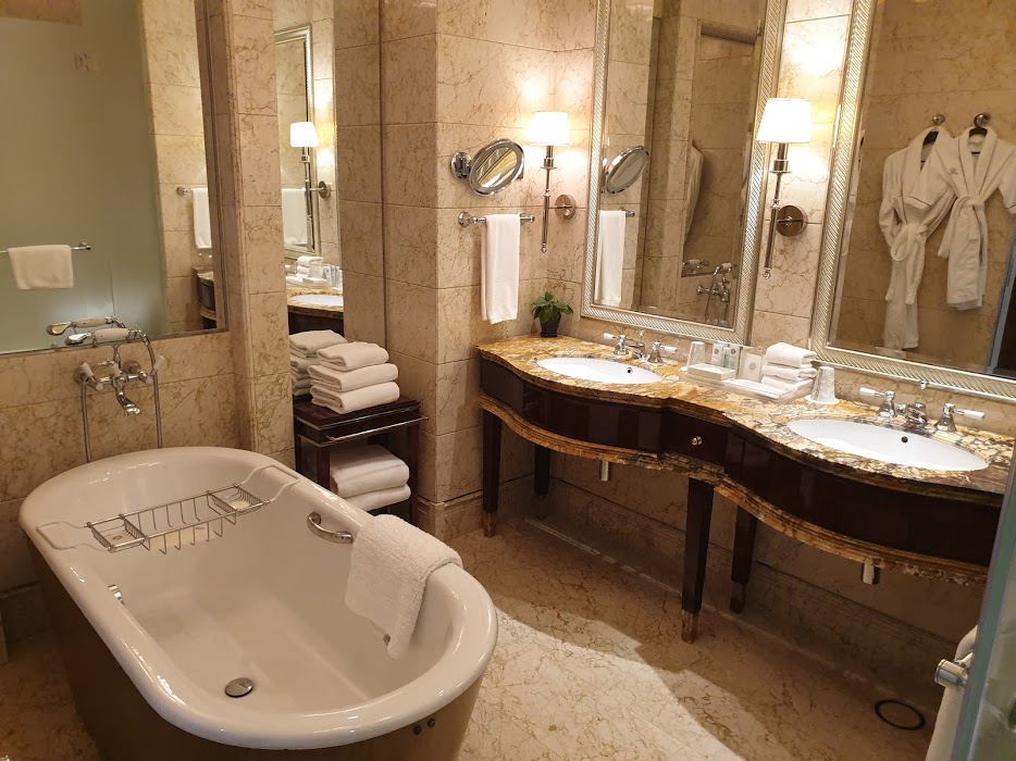 St Regis bathroom